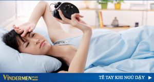 tê tay khi ngủ dậy